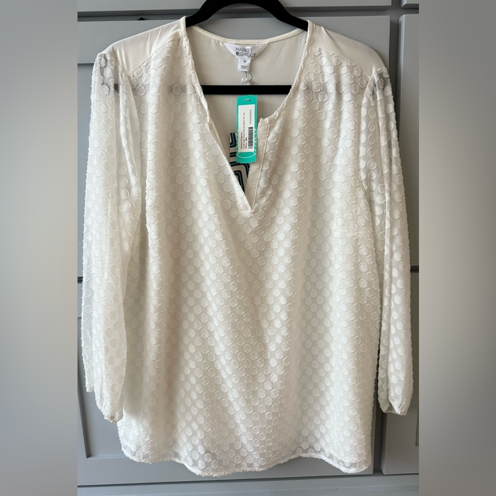 Market & Spruce Cream Textured Blouse